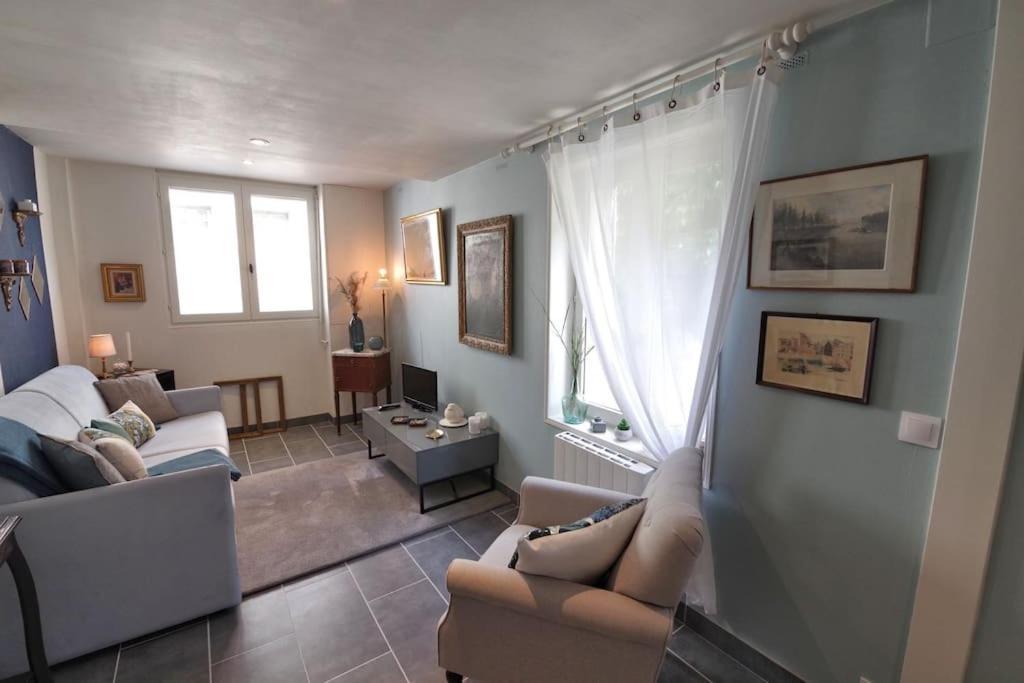 Jolie Cottage Idealement Situee องเฟลอร์ ภายนอก รูปภาพ